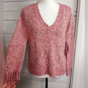 cabi Liftoff Pullover Heather Rose Size Medium Sweater Cropped Vneck Soft.